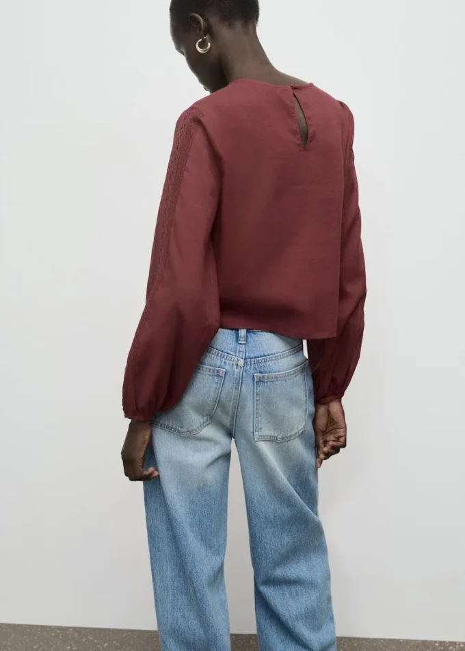 Vyšívaná halenka s nafouknutými rukávy Vyšívaná halenka s nafouknutými rukávy