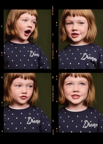 Vyšívaná mikina s květinovým vzorem