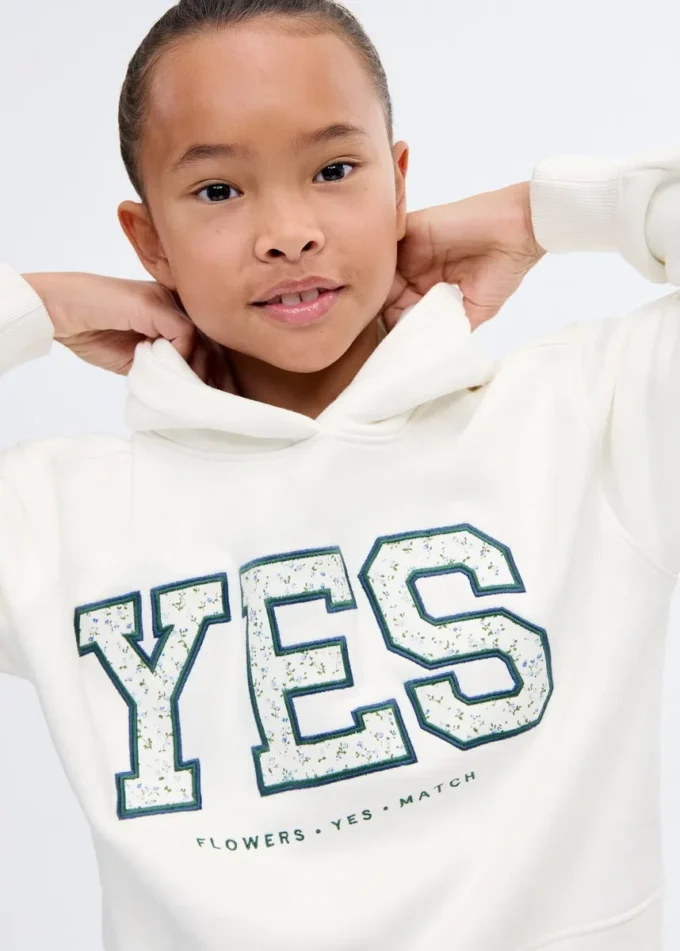 Vyšívaná mikina s květinovým vzorem Vyšívaná mikina s květinovým vzorem