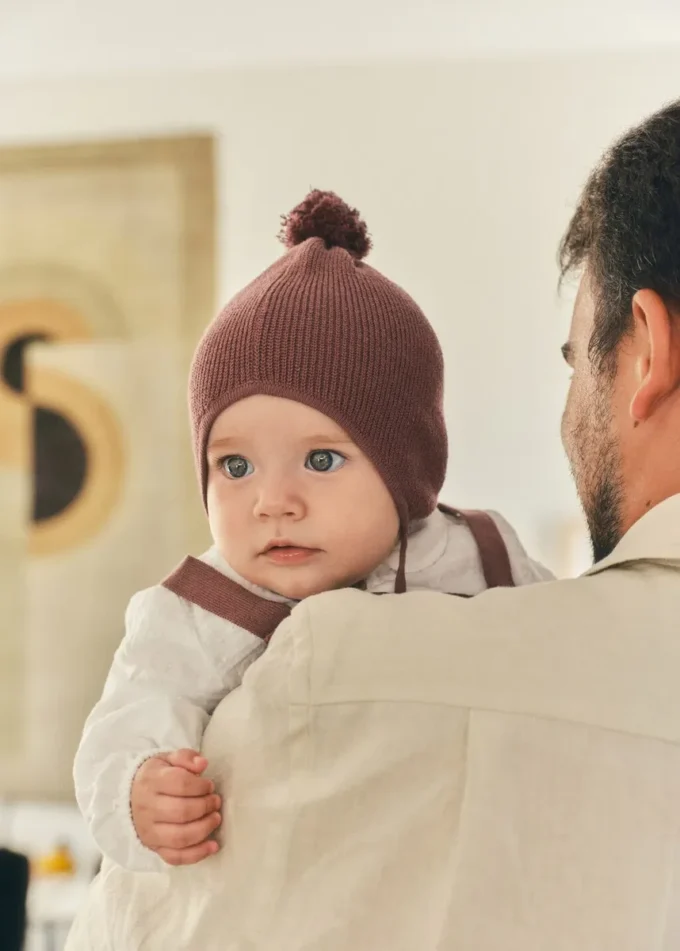 Vyšívané pletené montérky Vyšívané pletené montérky