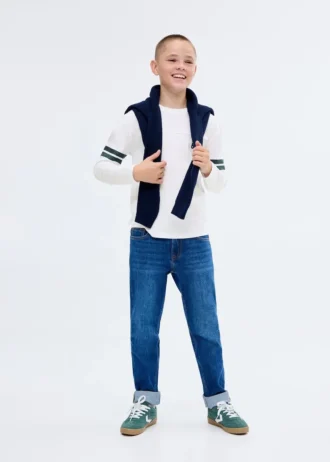 Vyšívané tričko s potiskem Vyšívané tričko s potiskem