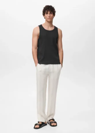 Úzký střih, žebrované tílko