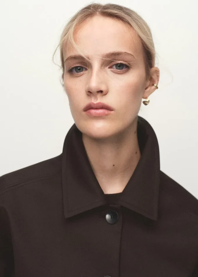 Zkrácená bunda s kapsami Zkrácená bunda s kapsami