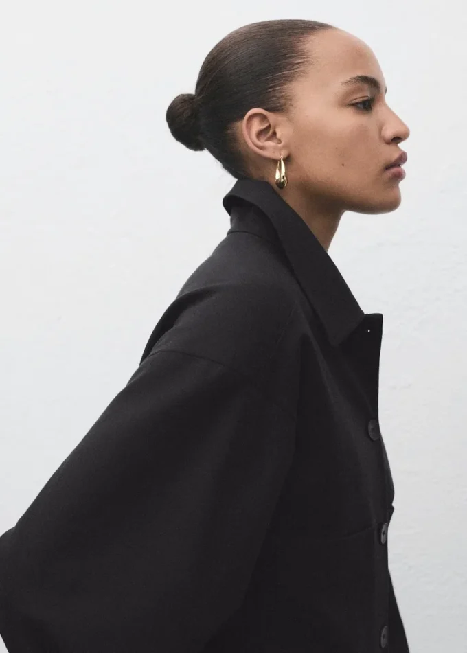 Zkrácená bunda s kapsami Zkrácená bunda s kapsami